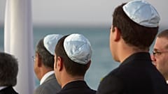 ما مدى صحة زيارة وفد سياحي إسرائيلي لمنزل أبو جهاد في تونس ؟ 