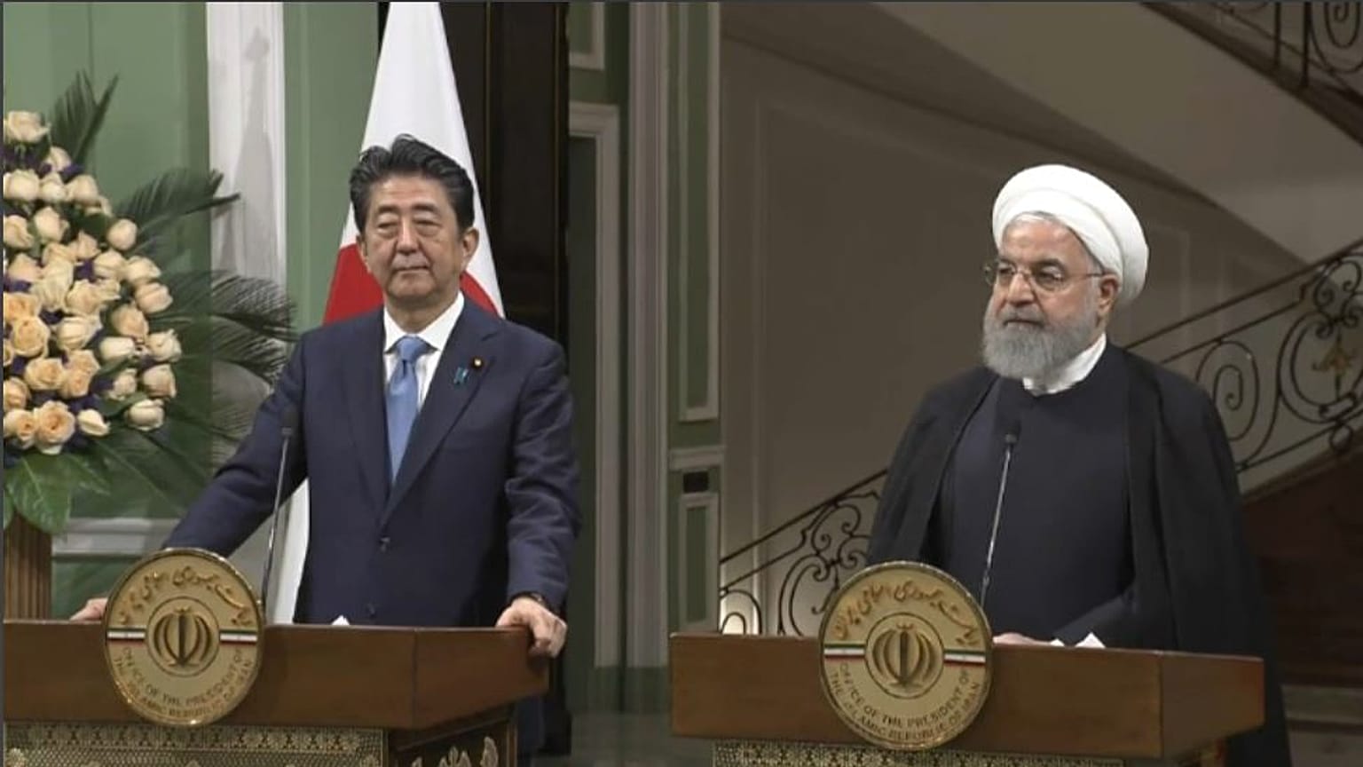 Shinzo Abe a Rouhani: "Giappone farà di tutto per alleviare le tensioni tra Iran e USA"