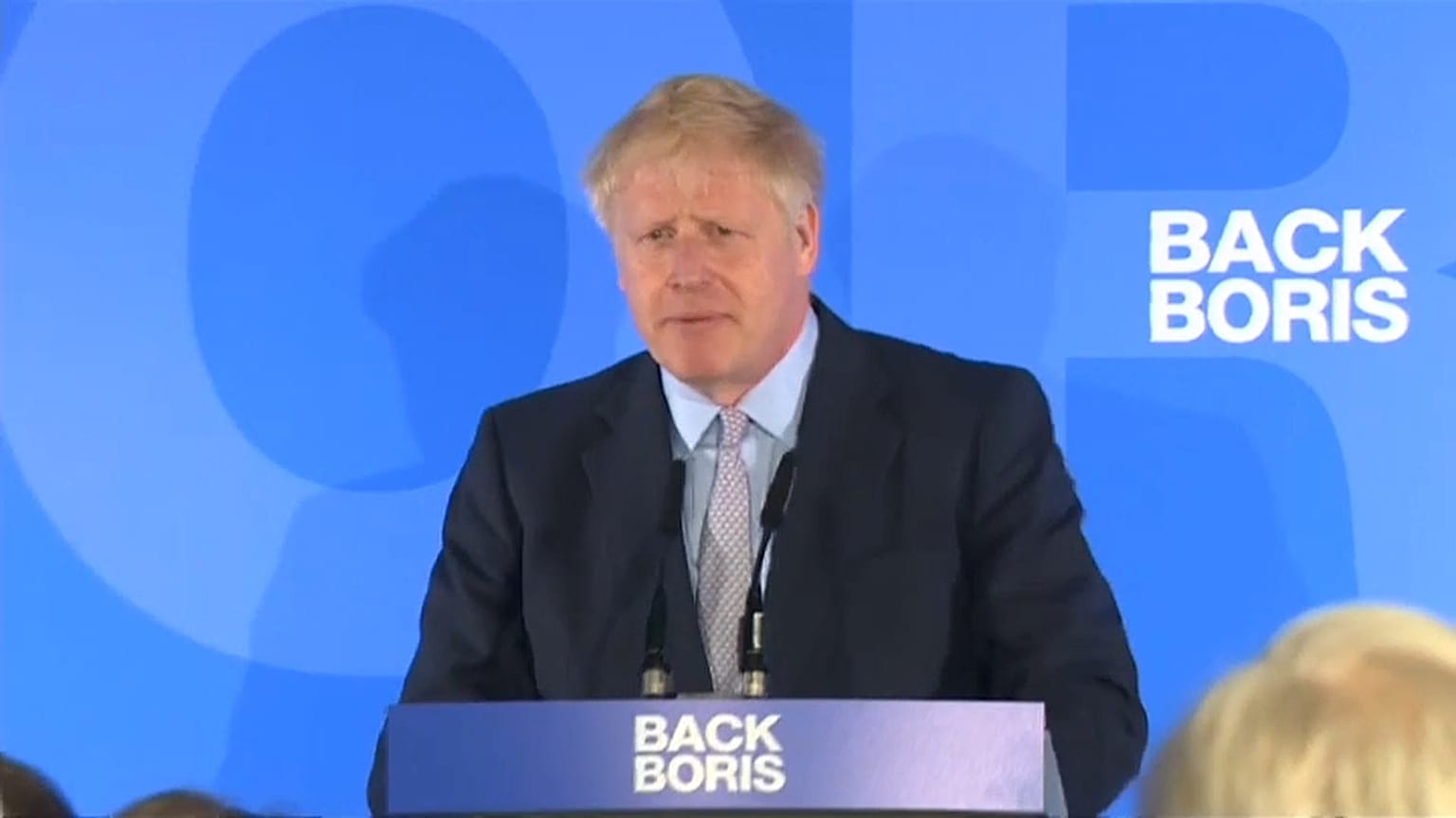 Boris Johnson vence primeira votação dos conservadores