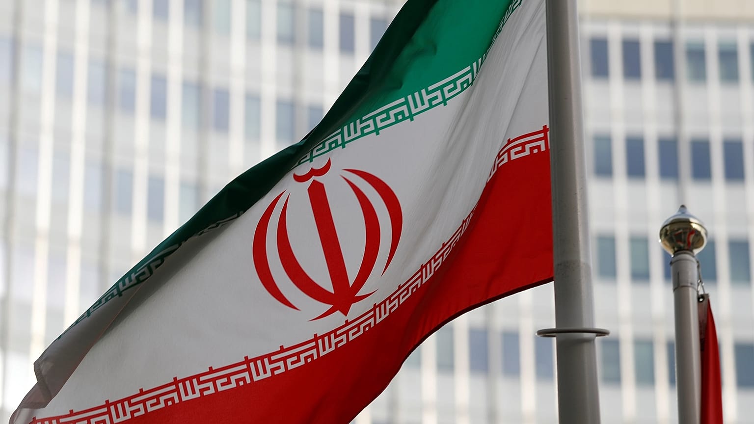 Europe should recall its commitment to the Iran Deal instead of enabling US hawks ǀ View