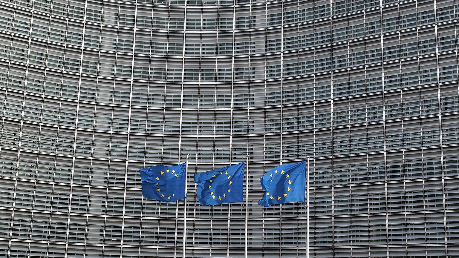 Világszínvonalú szuperszámítógépek kerülnek nyolc európai városba