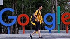 Hong Kong'da Google'a tepki: 'Üzücü' kelimesi Çince'ye 'mutlu edici' olarak çevrildi