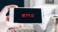 Netflix'in ilk Arap dizisi Jinn öpüşme sahneleri nedeniyle sansür kıskacında