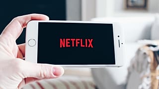 Netflix'in ilk Arap dizisi Jinn öpüşme sahneleri nedeniyle sansür kıskacında