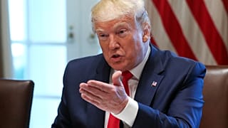 Donald Trump ile Amerikan medyası arasında 'hainlik' tartışması