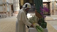 Misa papal en el epicentro del terremoto que sacudió la provincia de Macerata