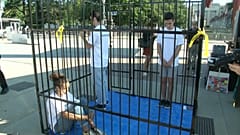 Reclaman 'aulas, no jaulas' frente a la política migratoria de Trump
