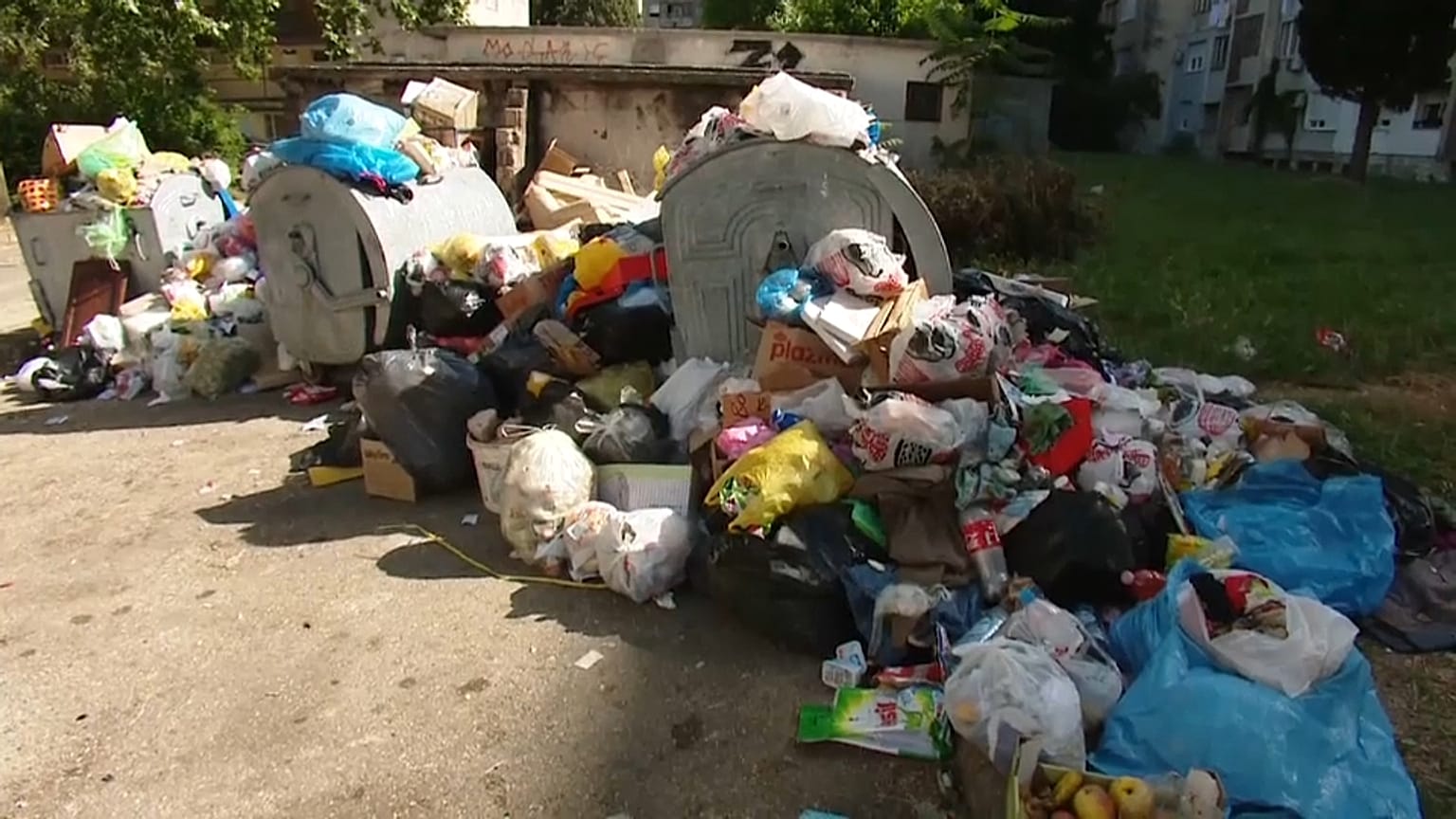Bosnien: Anwohner blockieren giftige Mülldeponie