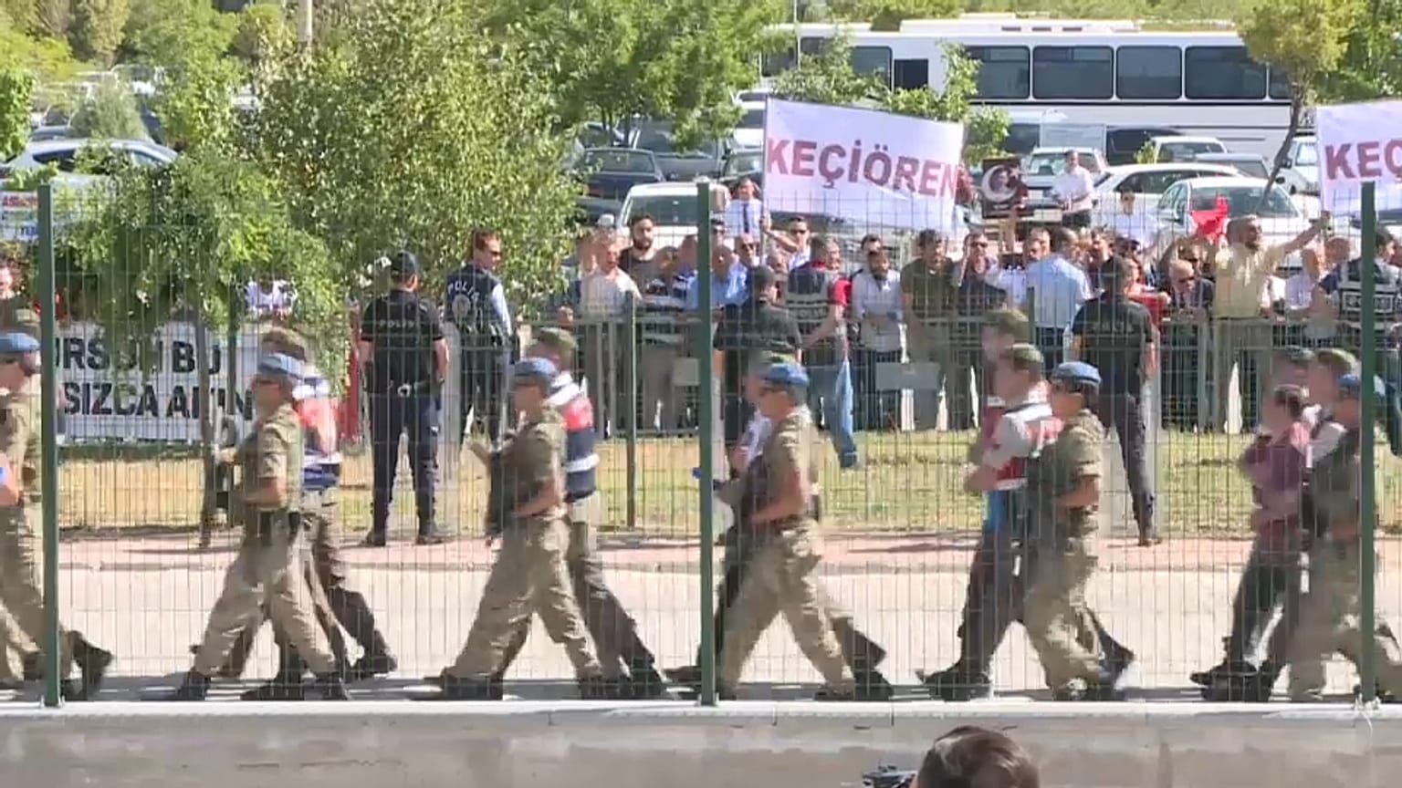Turchia, tentato golpe: pioggia di ergastoli per gli oppositori