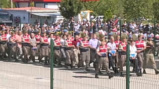 114 пожизненных за попытку
