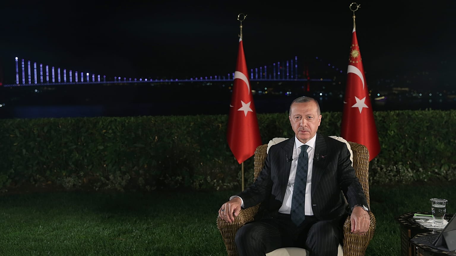 Cumhurbaşkanı Erdoğan: Öcalan liderlik mücadelesinde Demirtaş ve dağa mesaj veriyor