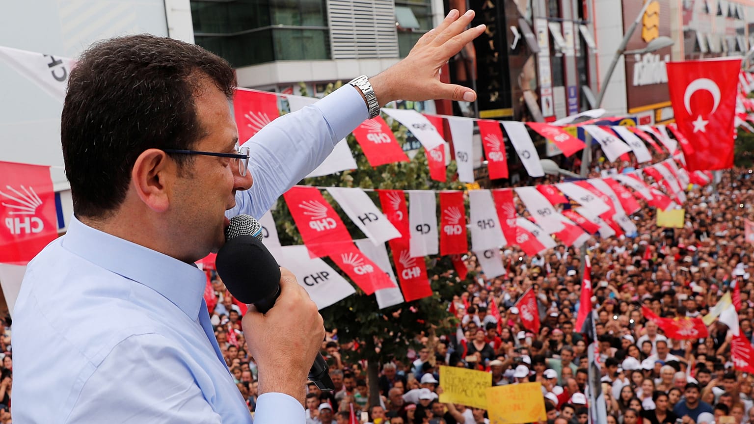 Eleições Istambul podem amargar a Erdogan