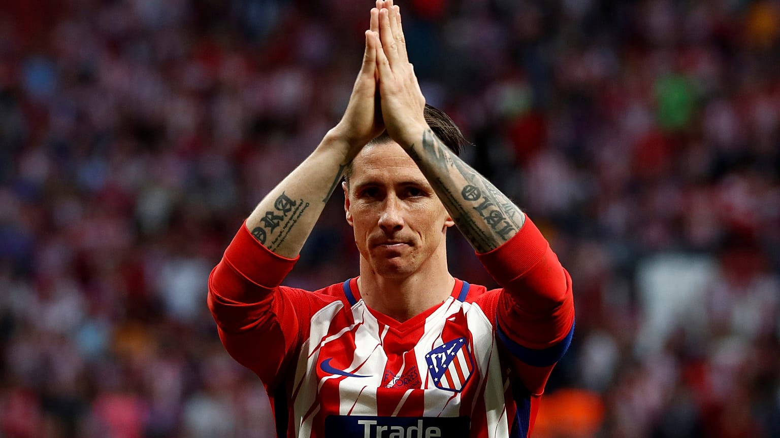 İspanyol golcü Fernando Torres yeşil sahalara veda ediyor