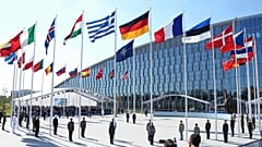 NATO, uzayı savaş alanı olarak tanımaya hazırlanıyor