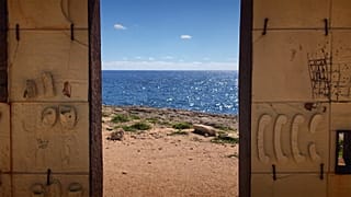 O que pensam os habitantes de Lampedusa dos migrantes que aguardam atracar?