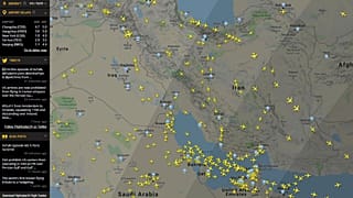 کدام شرکت‌های هواپیمایی پرواز بر فراز تنگه هرمز را متوقف کرده‌اند؟