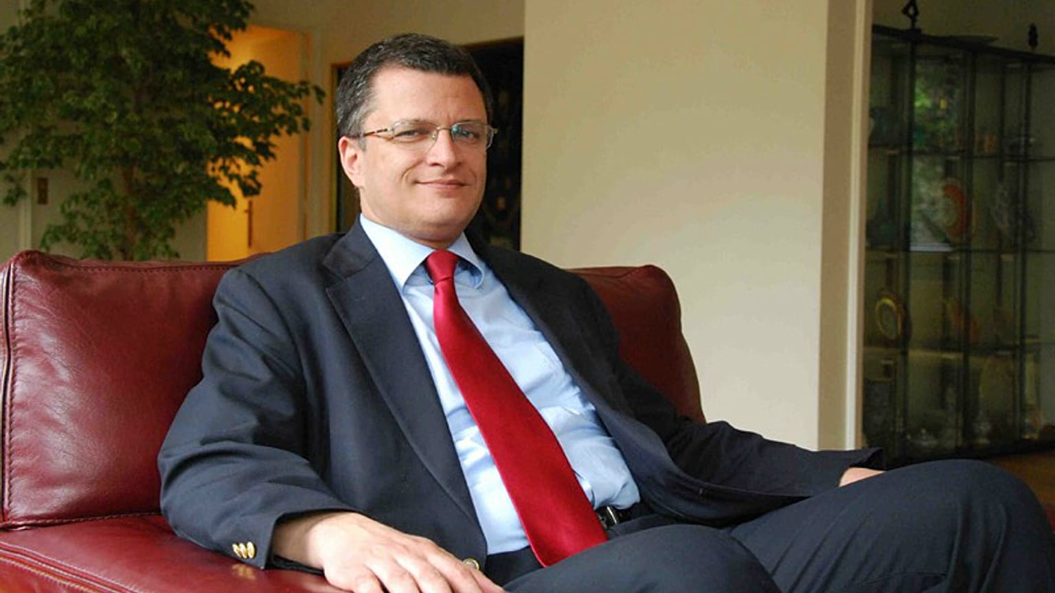 Prof. Dr. Enis Tulça: Türkiye'nin göçmen kozu Doğu Akdeniz krizinde AB'yi korkutuyor