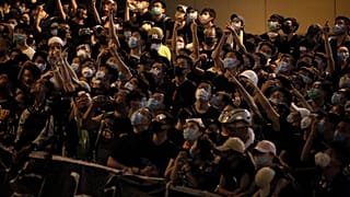 Гонконг: акции протеста не прекращаются