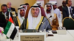 الإمارات: السودان يطوي صفحة حكم البشير والإخوان المسلمين بالتحول إلى الحكم المدني