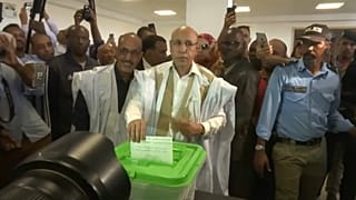 Mohamed Cheikh El-Ghazouani, pendant son vote
