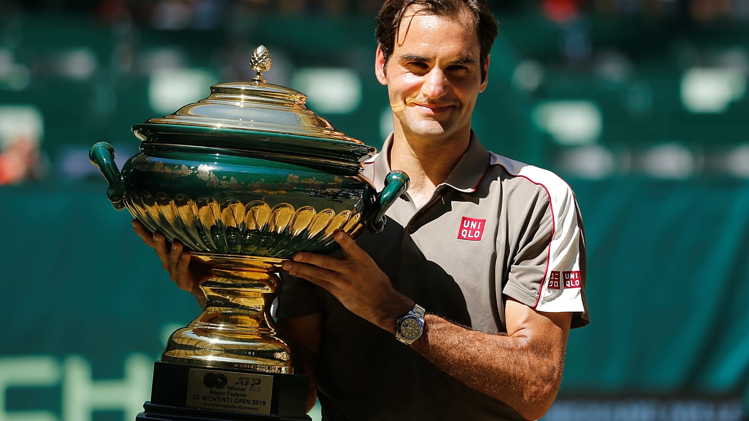 Roger Federer e Feliciano López "erbivori" ad Halle e al Queen's