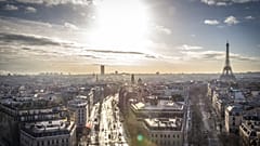 Paris to open pools and parks longer during heatwave