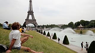 Caldo record in Europa. "Parigi? Più calda dello Zambia"