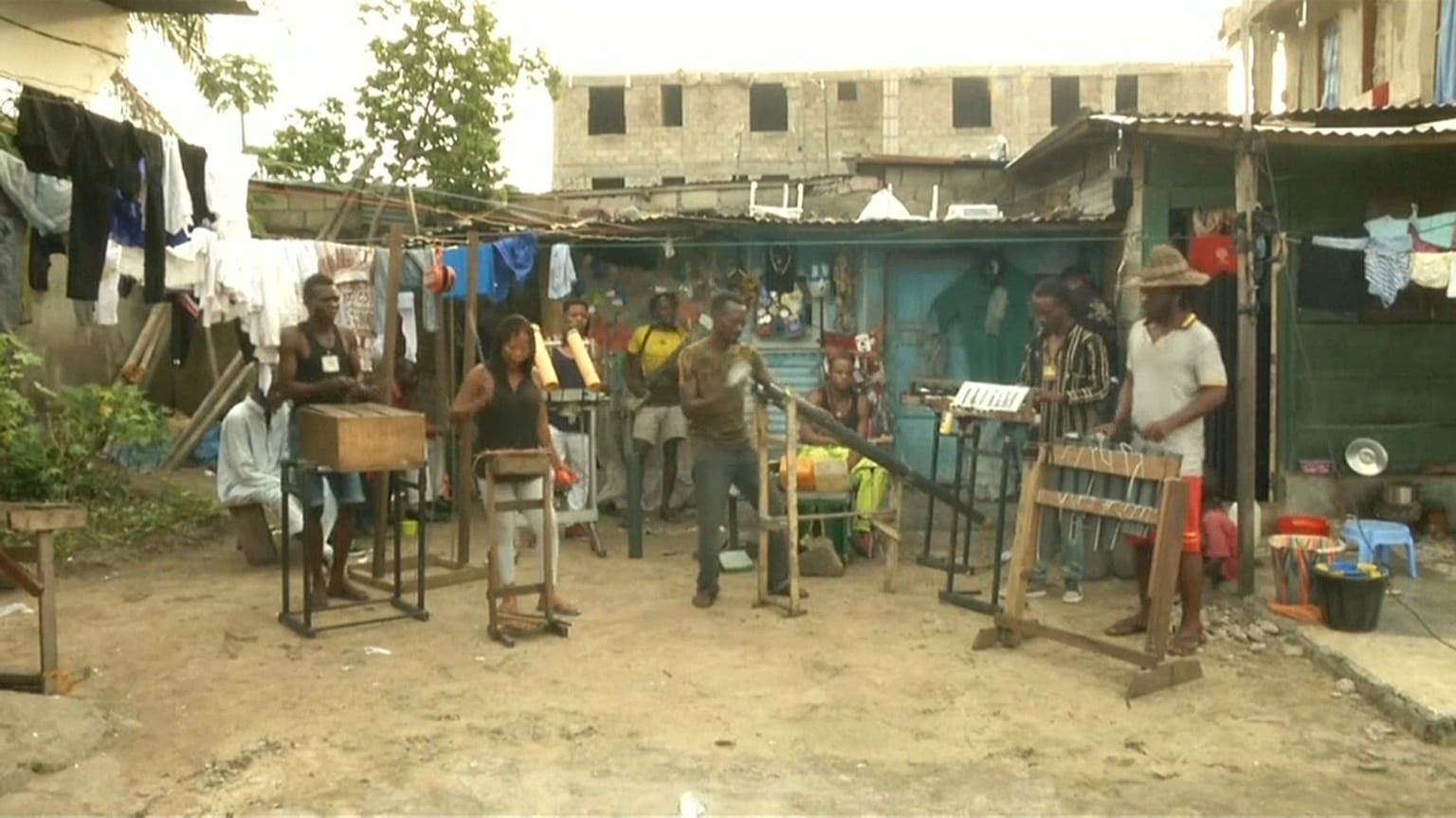The band aims to raise awareness of DRC's waste problem