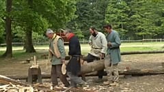 Burgundiai kastélyépítők segíthetnek a Notre Dame helyreállításában