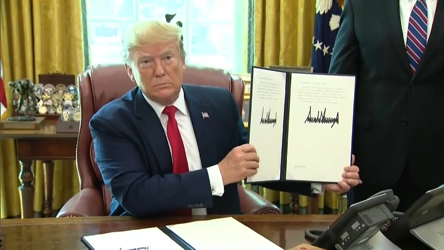 Estados Unidos anuncia nuevas sanciones contra Irán que afectarán directamente al líder supremo