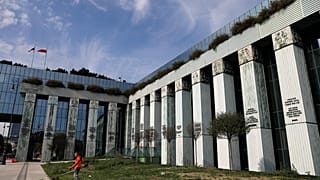 Varşova'da bulunan Polonya Yüksek Mahkemesi