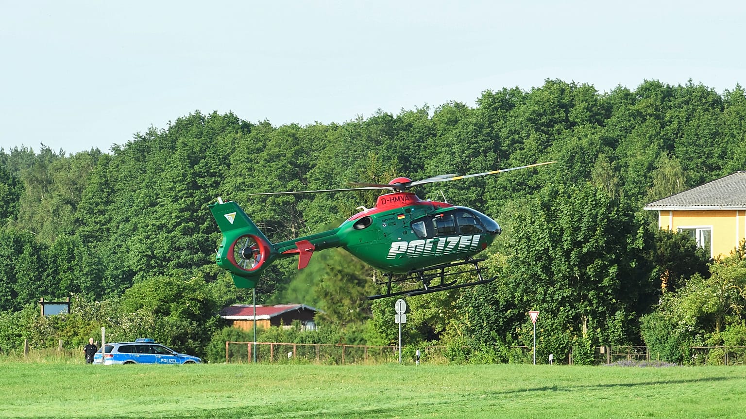 Pilotenleiche bei Malchow geborgen: "Schwerer Tag"