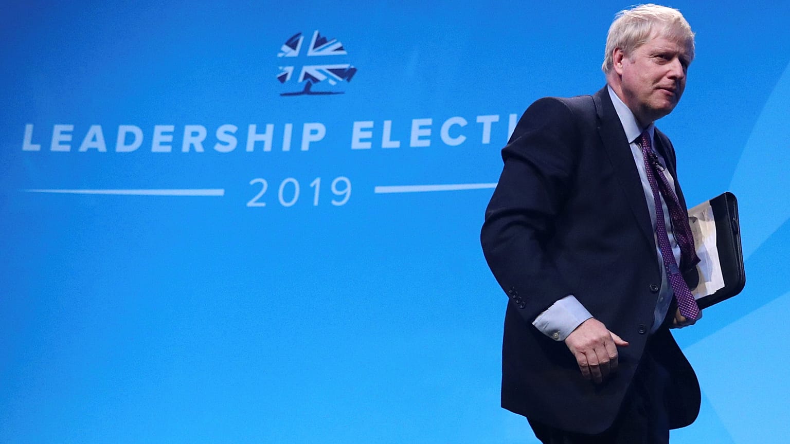 Boris Johnson reiterates no-deal Brexit threat 