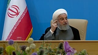الرئيس الإيراني حسن روحاني يهاجم الرئيس الأمريكي دونالد ترامب وينعته بالمتخلف عقليا