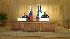França apela à Rússia para implementar os acordos de Minsk