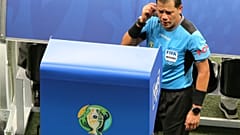تقنية الفيديو في موضع اتهام بسبب إضاعة الوقت في مباريات كوبا أمريكا