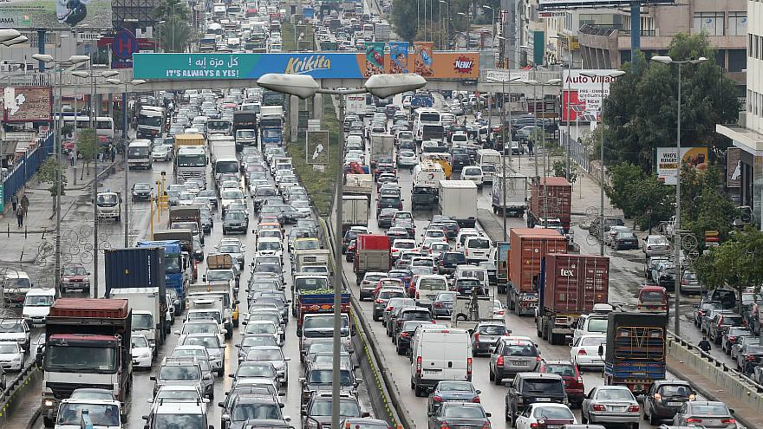 بلدة لبنانية تحظر على المسلمين شراء واستئجار عقاراتها