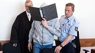 Prozess um Kindesmissbrauch in Lügde: Beide Hauptangeklagte legen Geständnisse ab