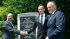 Harminc éve vágták át a Vasfüggönyt