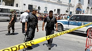حمله انتحاری در تونس
