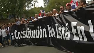 Cientos de dominicanos rechazan la ampliación del mandato presidencial