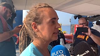 Carola Rackete, a capitã do "Sea Watch 3", em declarações aos jornalistas