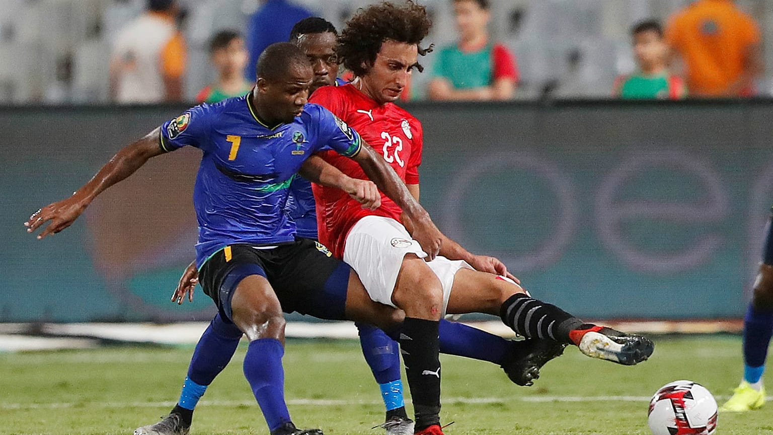 الاتحاد المصري لكرة القدم يقلص عقوبة وردة ويعيده لمعسكر المنتخب