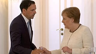 Alman basını Merkel'in sağlığı konusunda endişeli: 'Şansölye'nin durumu ne kadar kötü?'