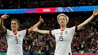 Megan Rapinoe esteve em destaque no triunfo sobre a França e soma 5 golos no Mundial