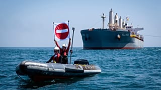 Greenpeace blocks soya cargo in French port to denounce government's 'inaction' on climate