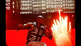 El chaleco antibalas que lució Stormzy lo diseñó Banksy