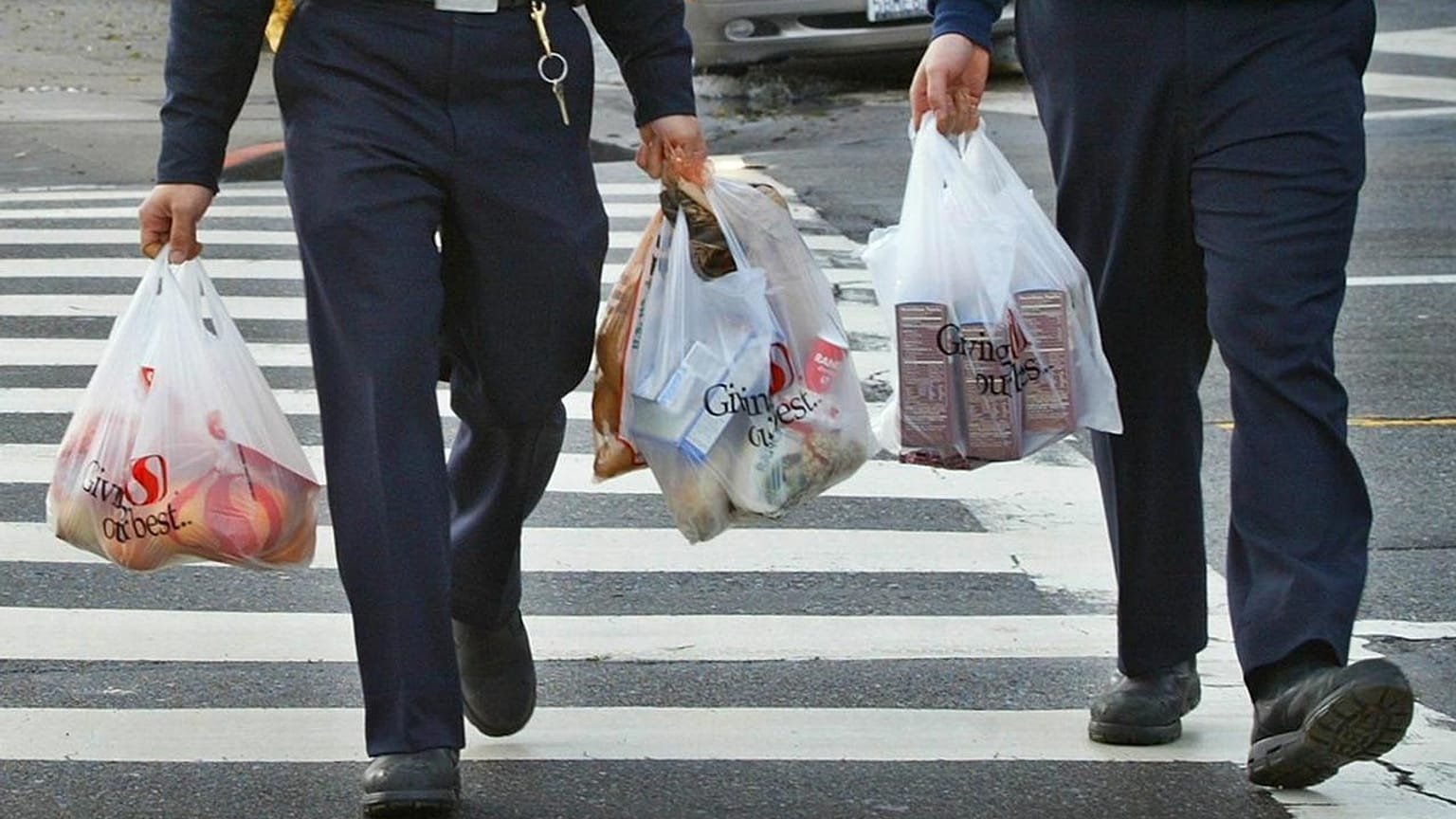 Yeni Zelanda'da tek kullanımlık plastik poşet yasağı yürürlüğe girdi