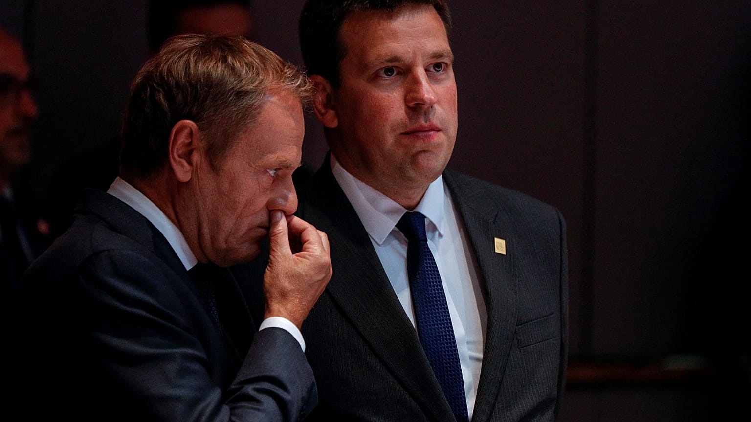 Másodszorra is felfüggesztették az uniós csúcsot