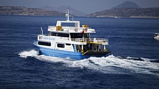 Yunanistan ana karası ile Türkiye feribotla birbirine bağlandı